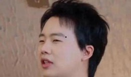 八卦吃瓜娱乐博主